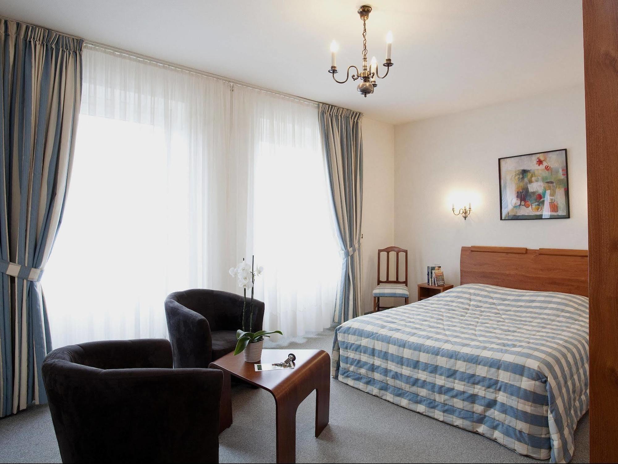 Logis Hotel-Restaurant De La Poste Urmatt Zewnętrze zdjęcie